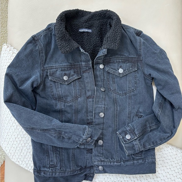 BRANDY MELVILLE BLK DENIM JACKET - Picture 1 of 4